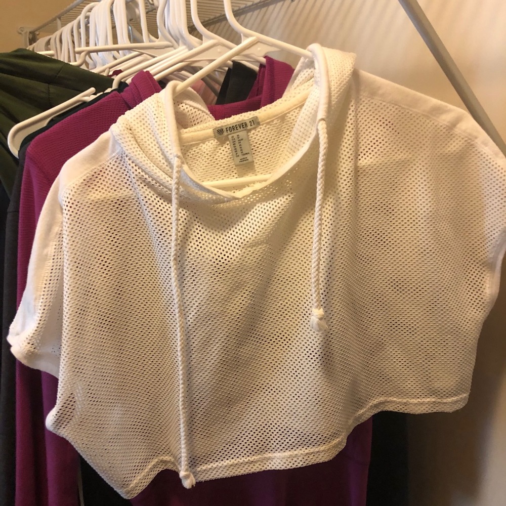 Forever 21 active shirt